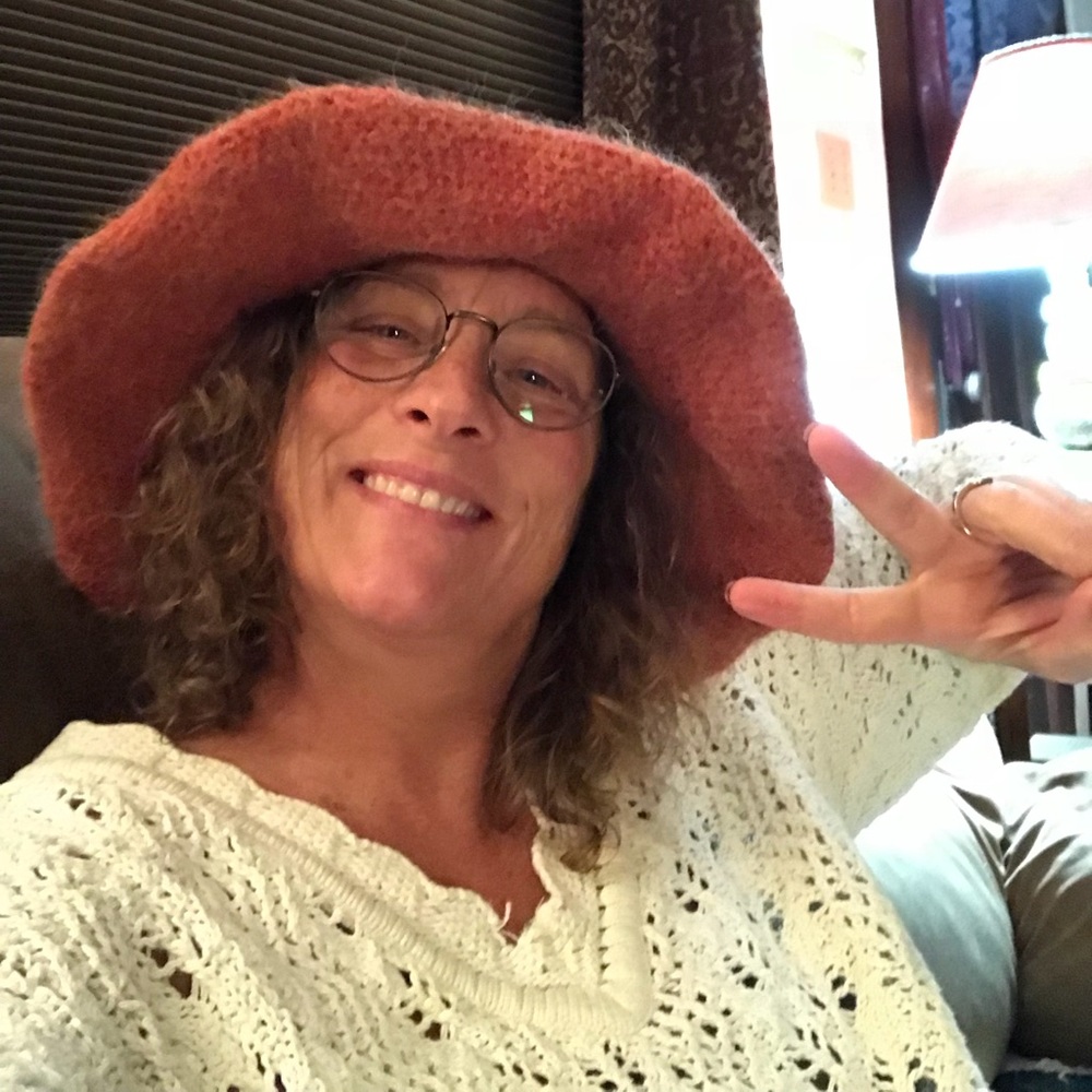 Meet your Posher, Maria